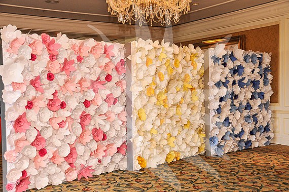 10 cách trang trí sân khấu tiệc cưới đẹp bằng hoa giấy và bong bóng